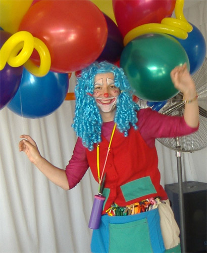 Balloon modelling clowns for hire in Adelaide - Essential Talent
