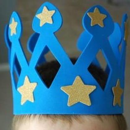 how to make a birthday crown for a boy